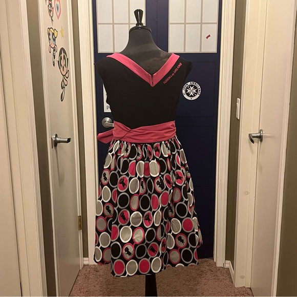 NWOT Disney Dress Shop Edna Mode Dress M - Picture 2 of 6